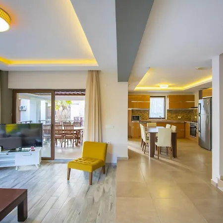 Luxury With Pool In Gocek