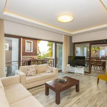 Luxury With Pool In Gocek